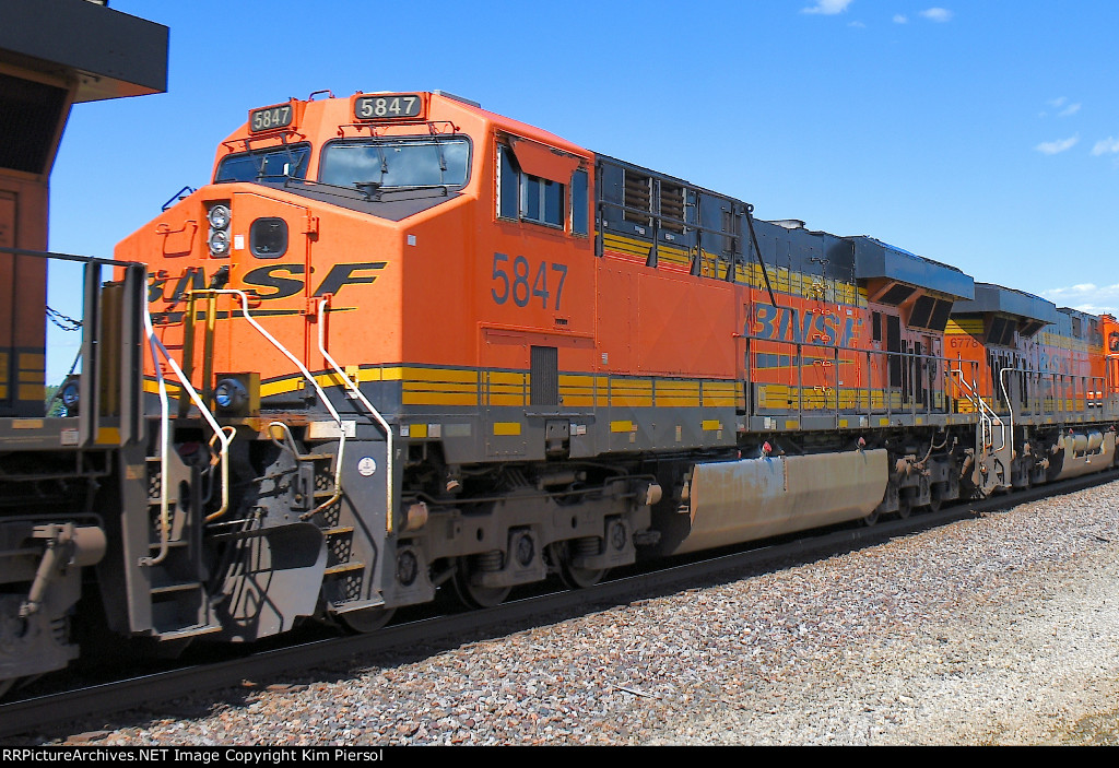 BNSF 5847